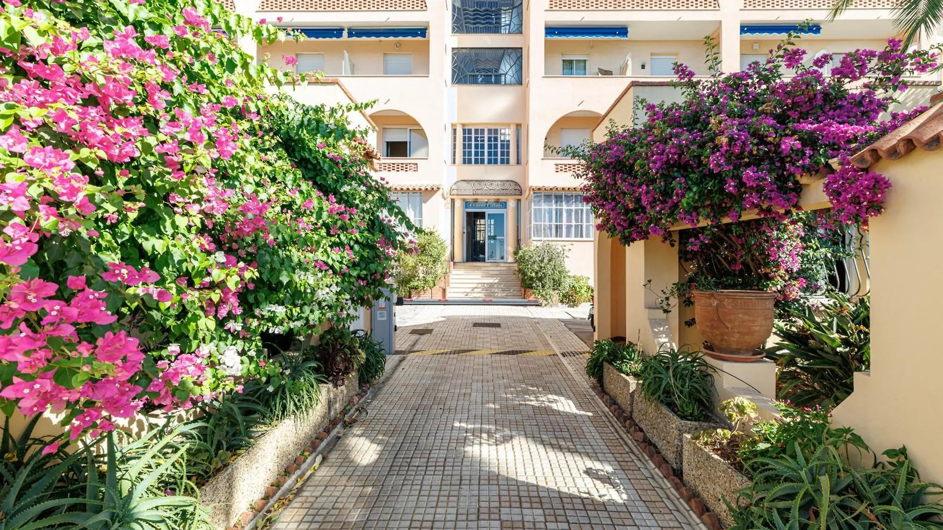 Grand Palais - Beautiful Top Floor Studio - Sea Front With Ac Vallauris Frankreich