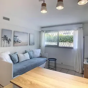  Appartement Golfe Juan Dans Résidence Avec Piscine